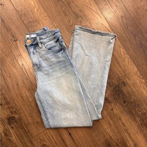 Light Wash Wide Leg Blue Jeans